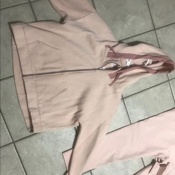 Demi lavato fabletics pink limited edition jacket - Picture 2 of 2